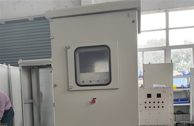 正壓防爆柜開機(jī)是直接換氣嗎，換氣后自動(dòng)接通電源嗎？